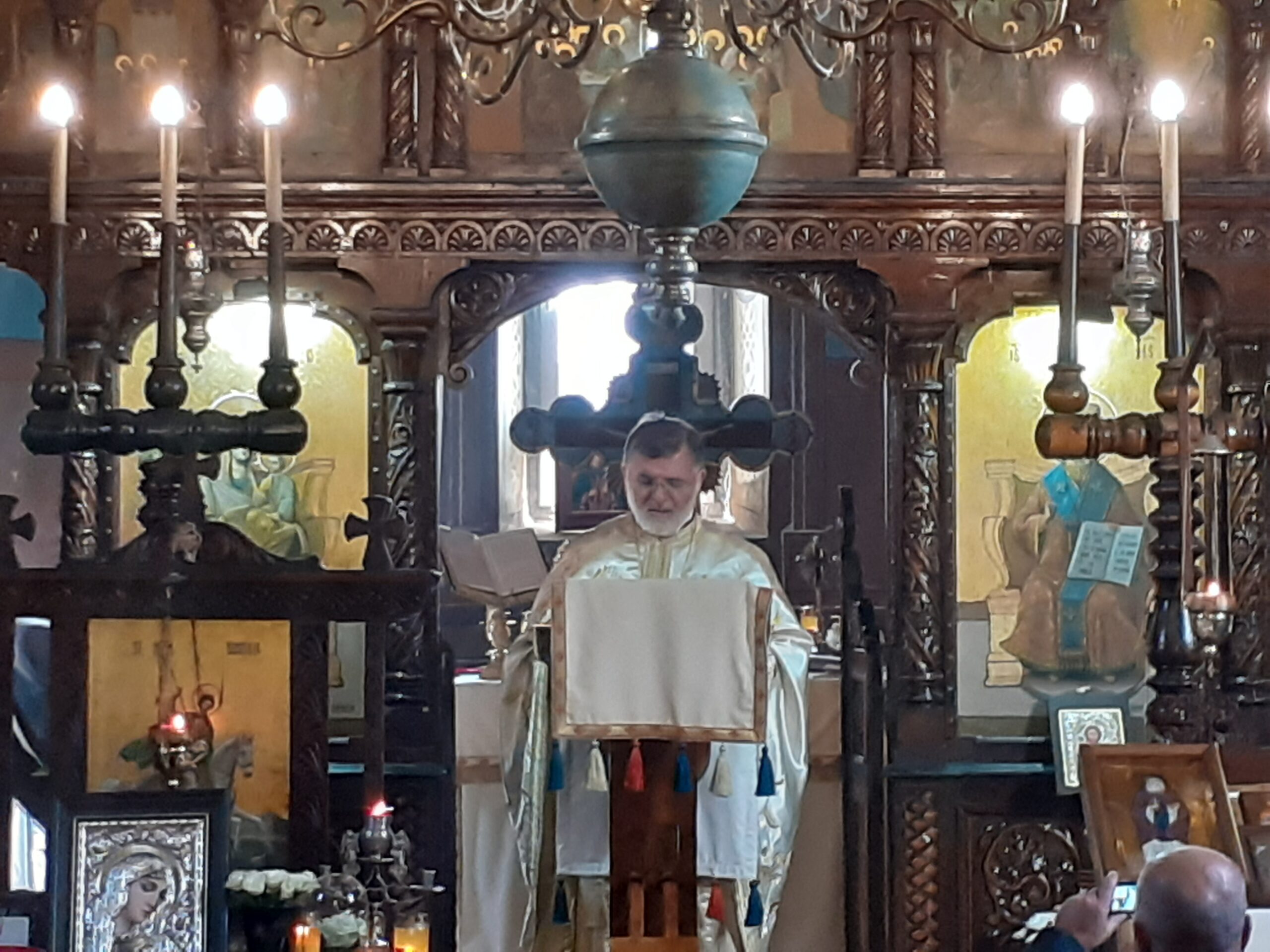 Preot Paroh Cristian Popa