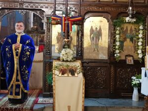 Biserica Sfintilor Arhangheli Mihail si Gavriil, Dascalu