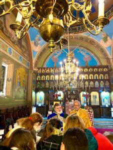 Biserica Sfintilor Arhangheli Mihail si Gavriil, Dascalu