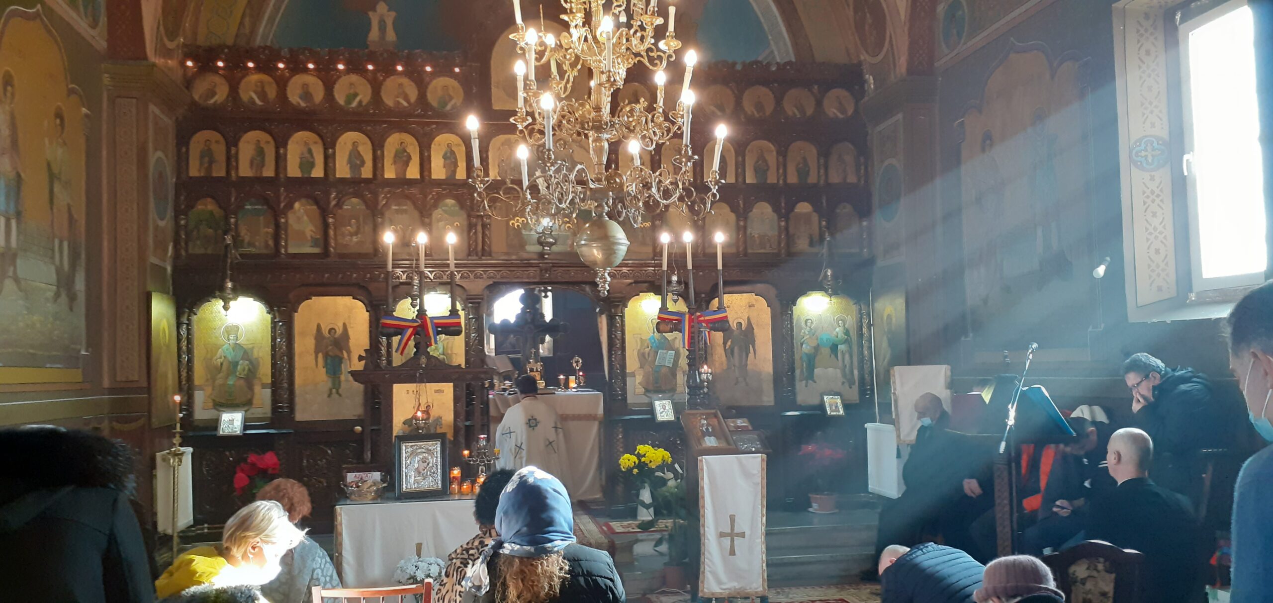 Biserica Sfintilor Arh. Mihail si Gavriil din Dascalu
