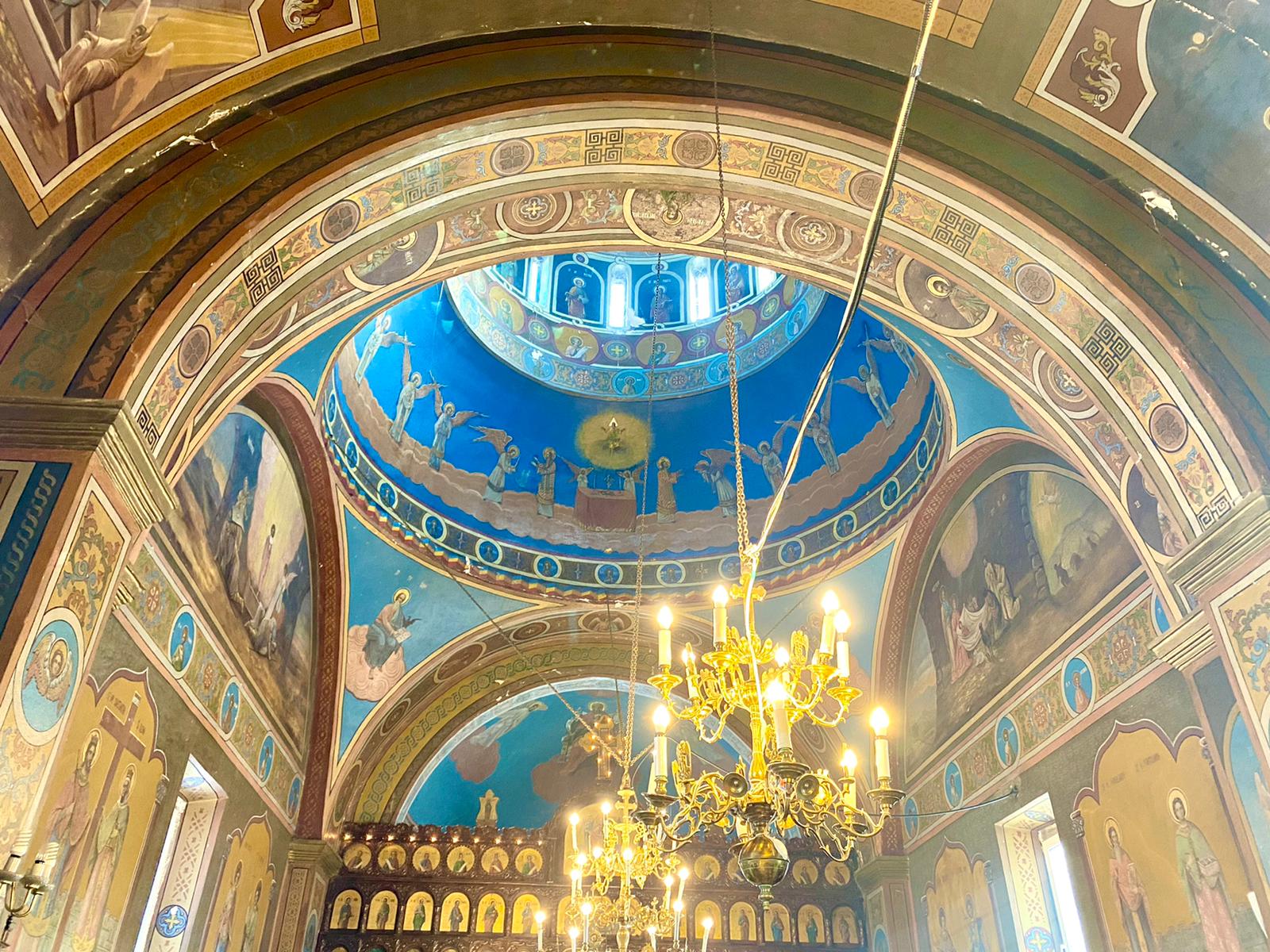 Sfanta Liturghie in Biserica Sf. Arhangheli Mihail si Gavriil din Dascalu